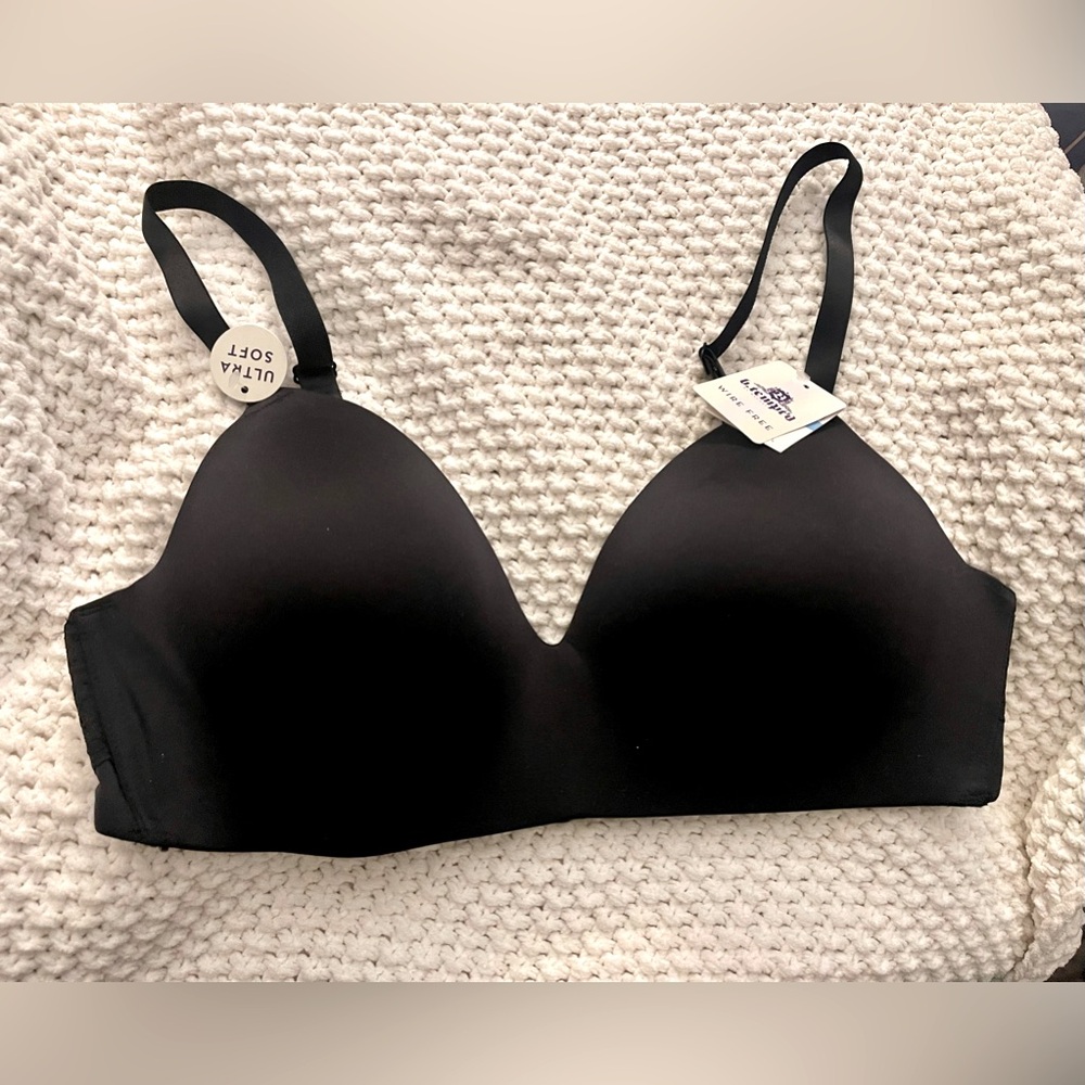 Be Tempted 38C black bra